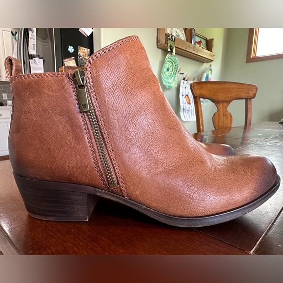 Luck Brand Basel Ankle Boot Brown Toffee Size 9 Leather Upper Ankle Booties - Picture 2 of 8